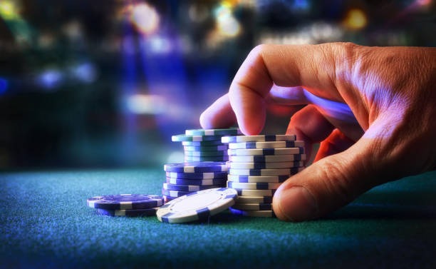 buntoto mobile app interface showing football markets and live casino games